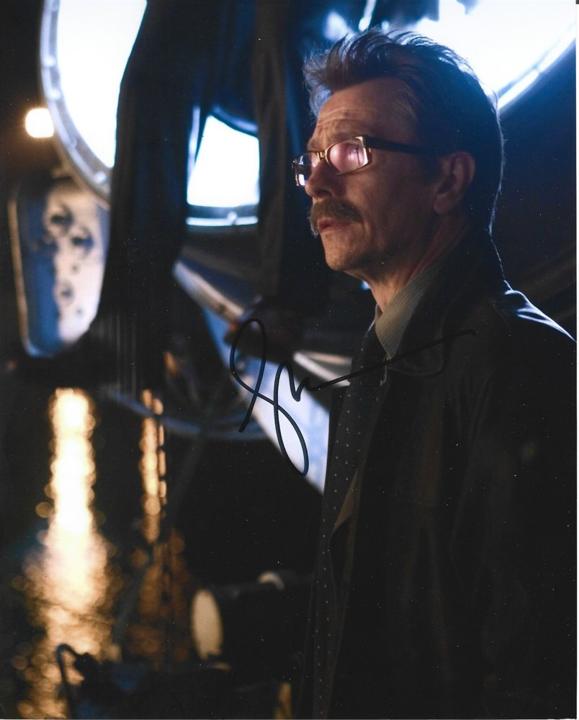 Gary Oldman &mdash; The Dark Knight (Commissioner Gordon) &mdash; signed 8&times;10 photo