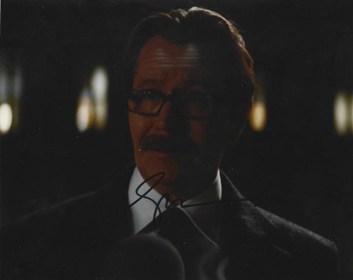 Gary Oldman &mdash; The Dark Knight (Commissioner Gordon) &mdash; signed 8&times;10 photo
