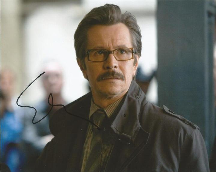 Gary Oldman &mdash; Commissioner Gordon