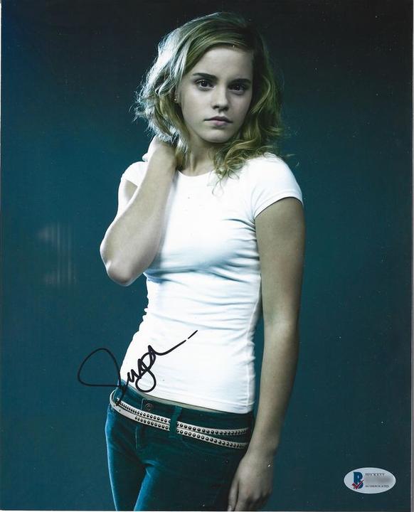 Emma Watson &mdash; signed 8&times;10 photo