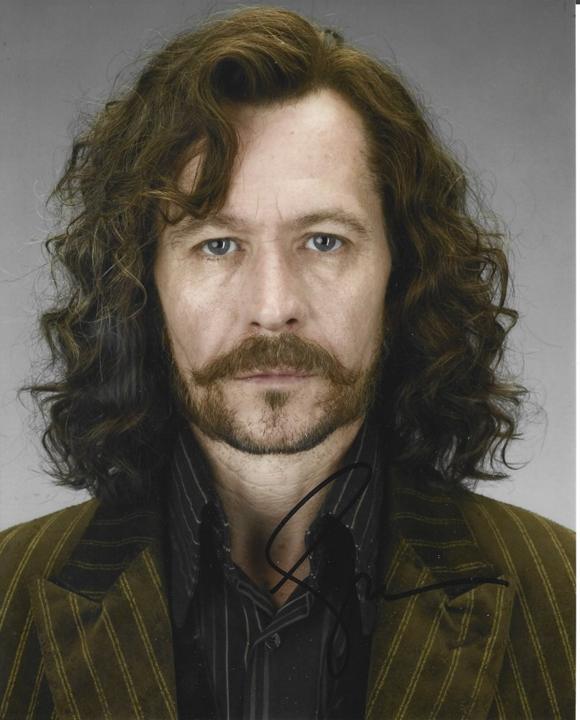 Gary Oldman &mdash; Harry Potter (Sirius Black) &mdash; signed 8&times;10 photo